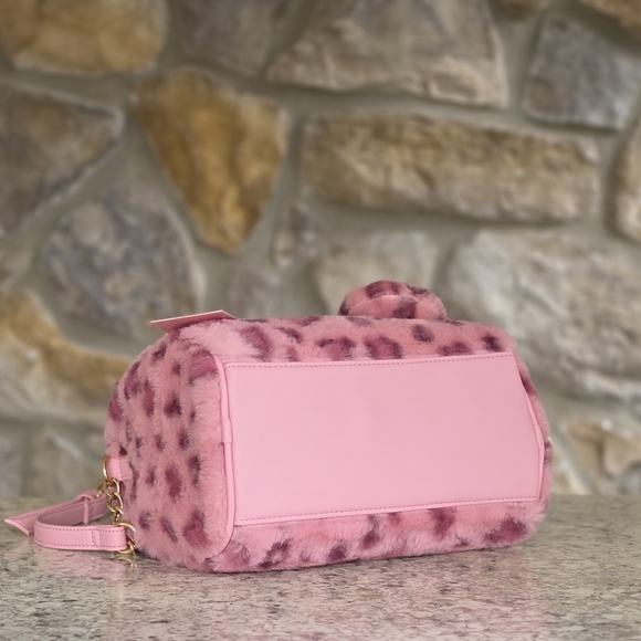 Juicy Couture Lets Get Cozy Pink Satchel - Picture 4 of 8